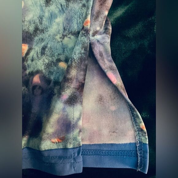 LS Collections Art Design Tunic - Picture 5 of 8